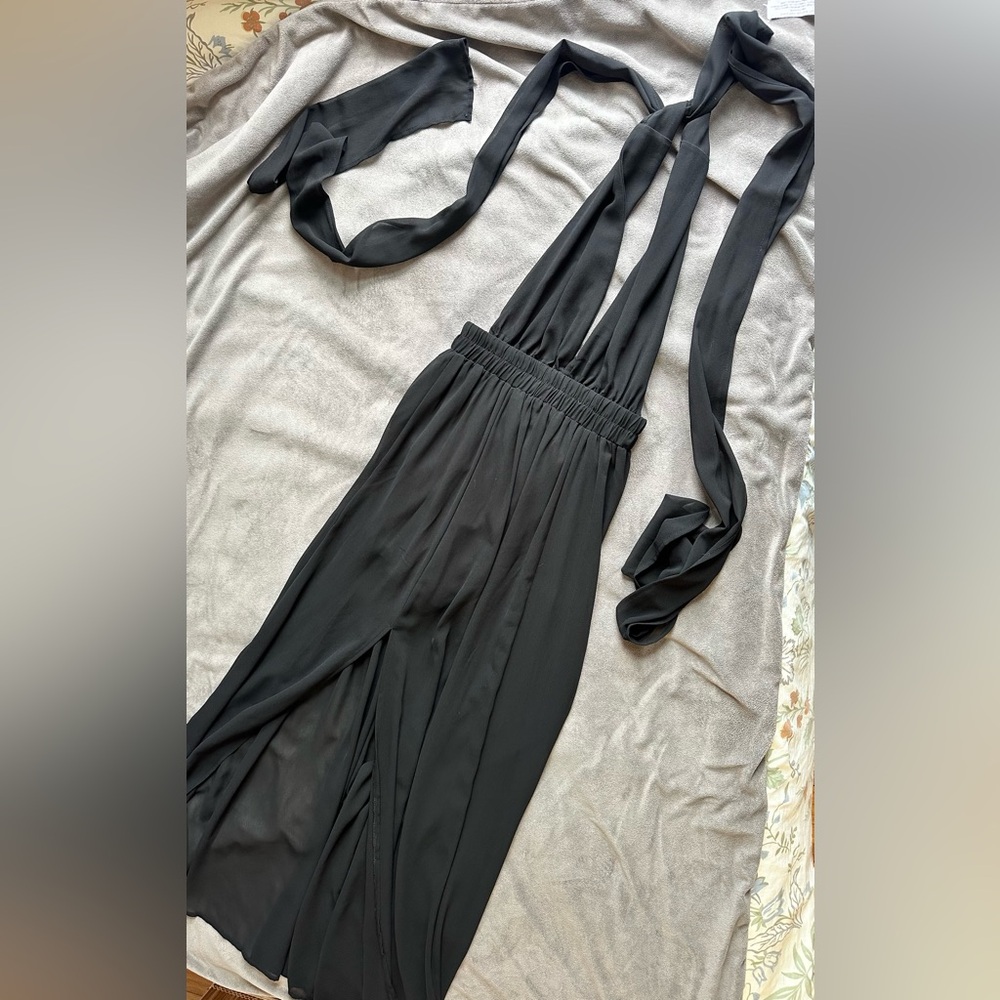 Backless tie strap maxi dress